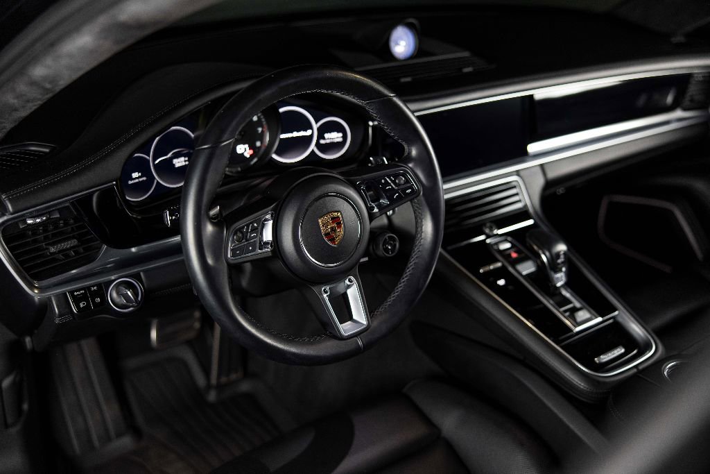 Used 2019 Porsche Panamera Turbo S image 20
