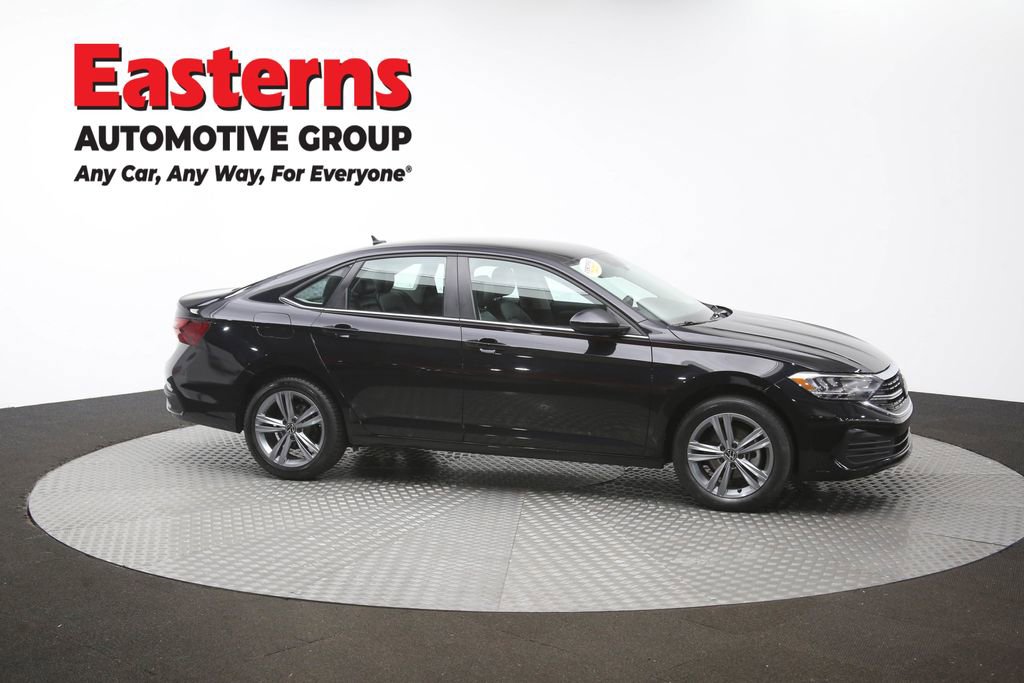 Used 2024 Volkswagen Jetta SE FWD image 45