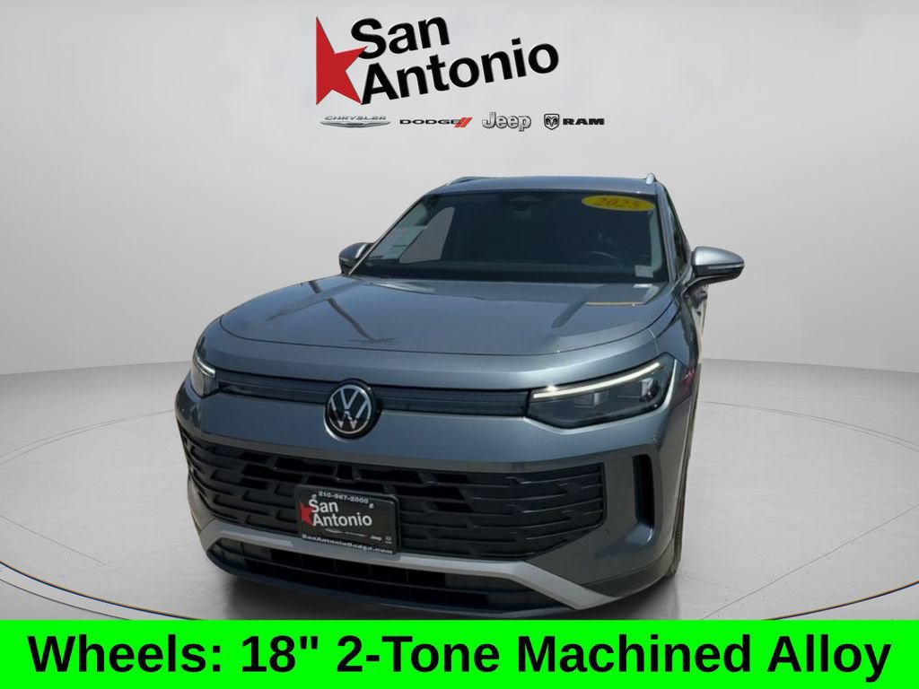 Used 2025 Volkswagen Tiguan S FWD image 5