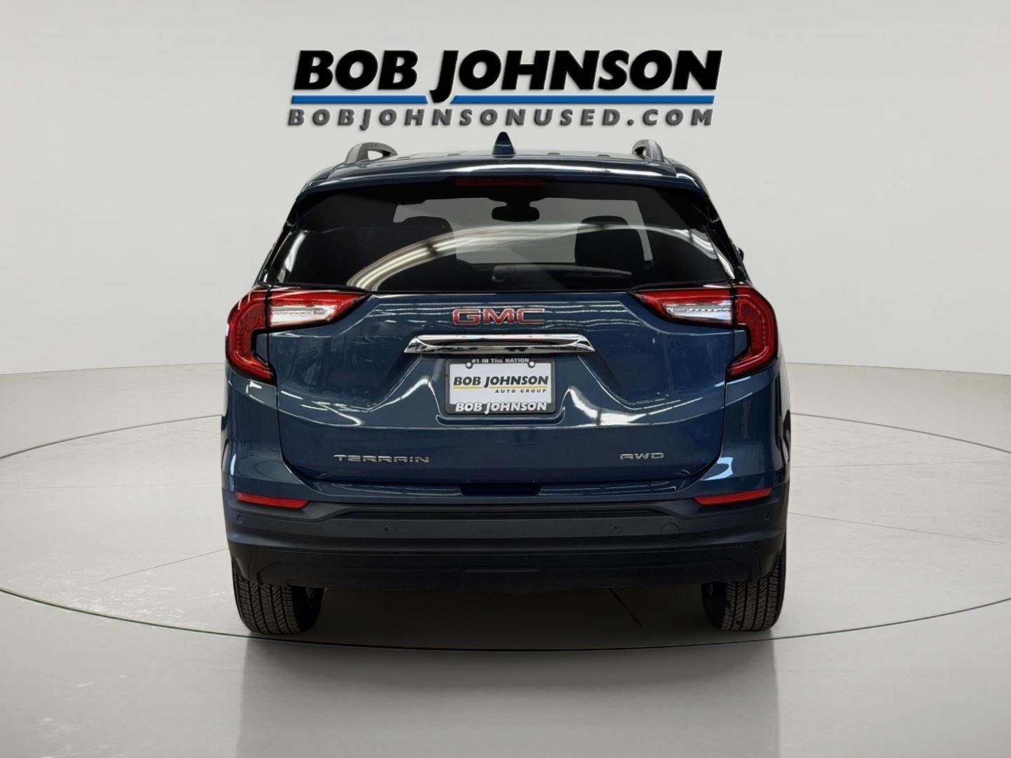 Certified 2024 GMC Terrain SLE w/ Driver Convenience Package image 4