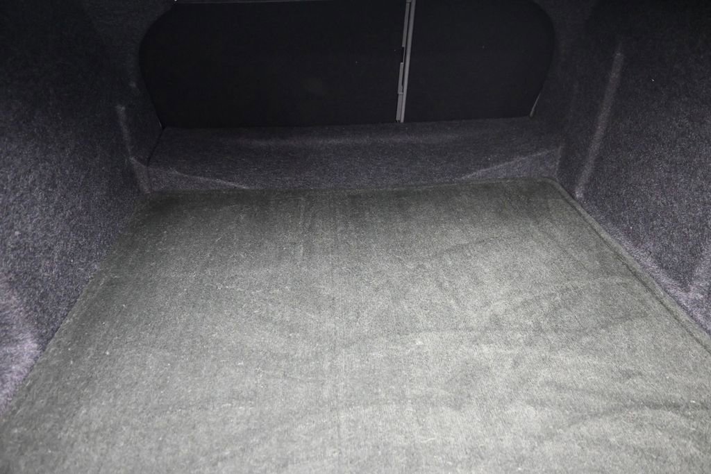 Used 2017 Chevrolet Impala Premier w/ Enhanced Convenience Package FWD image 9