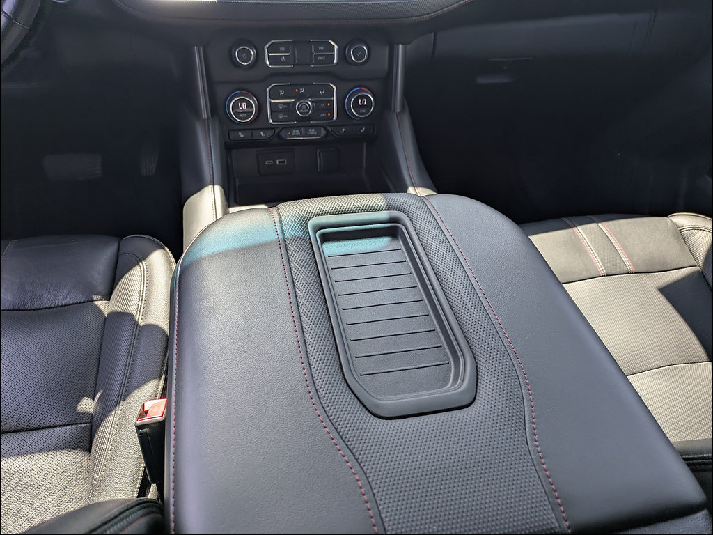 Used 2022 Chevrolet Tahoe RST w/ Luxury Package RWD image 18