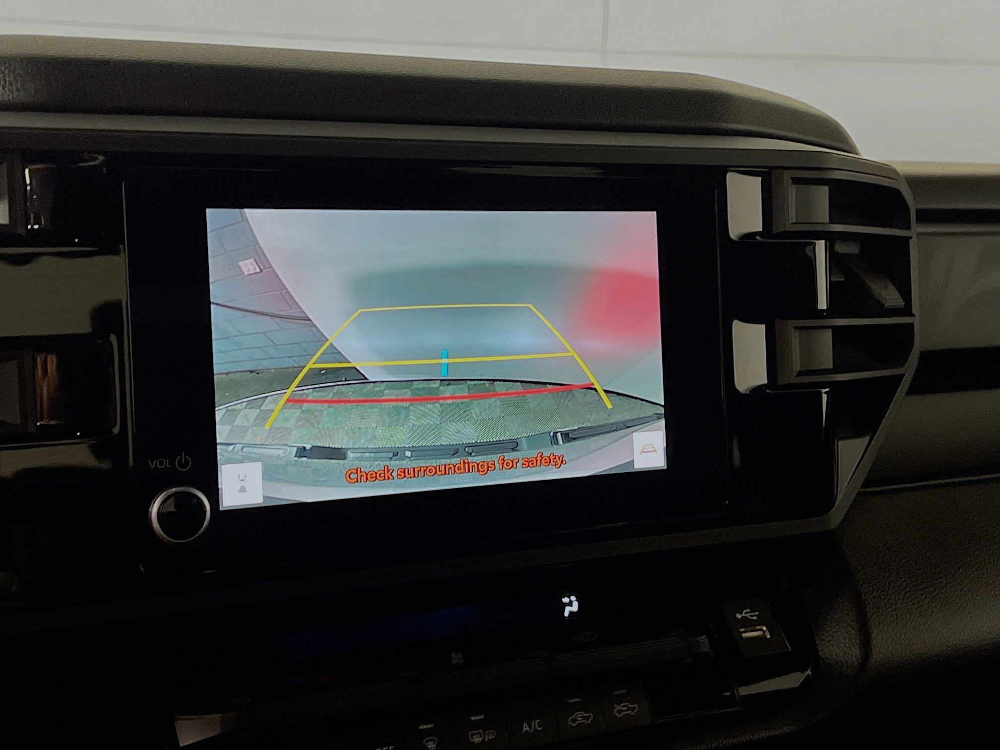 Used 2025 Toyota Tundra SR image 28