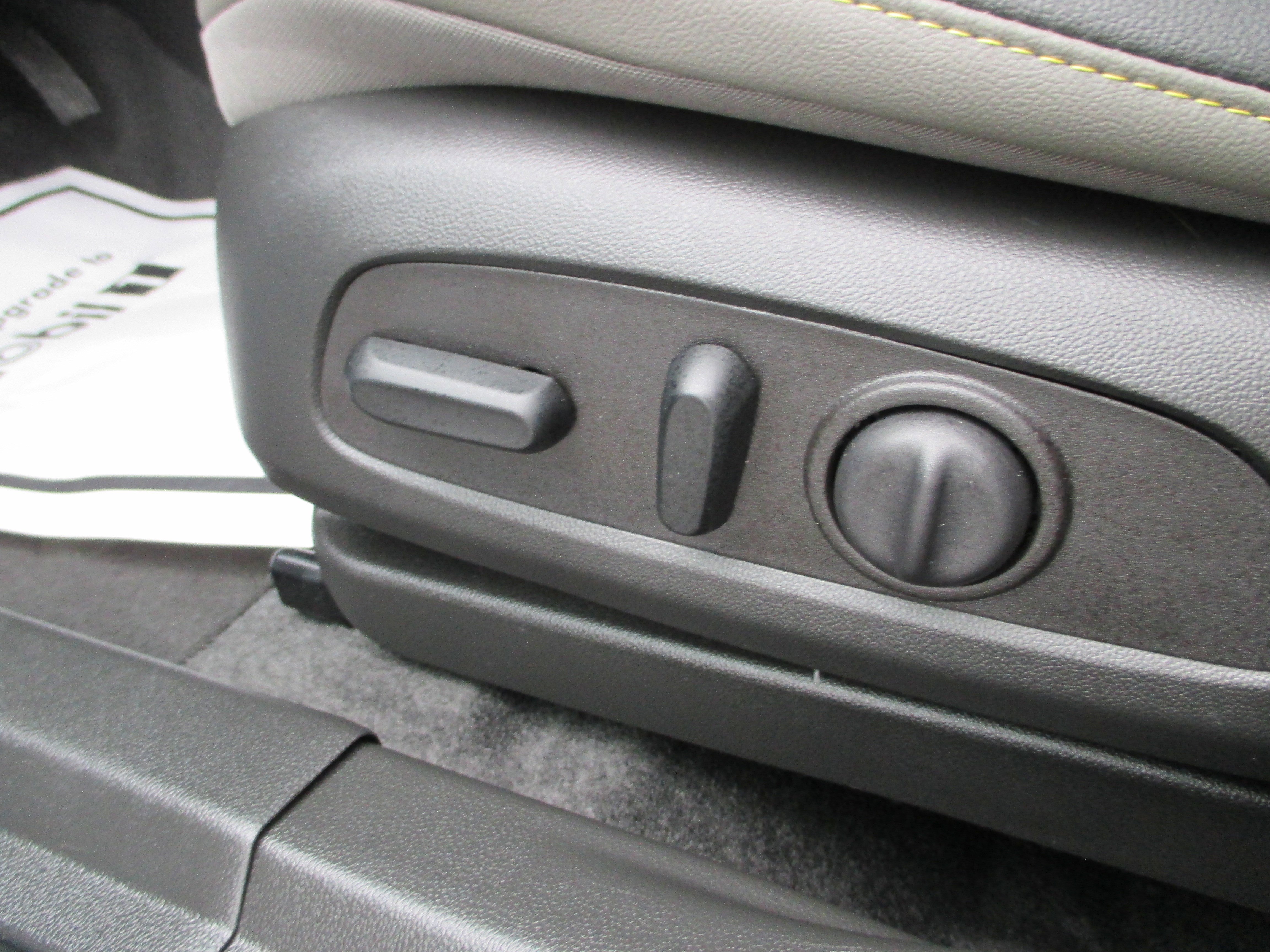 Used 2025 Chevrolet Trax ACTIV w/ Driver Confidence Package image 15