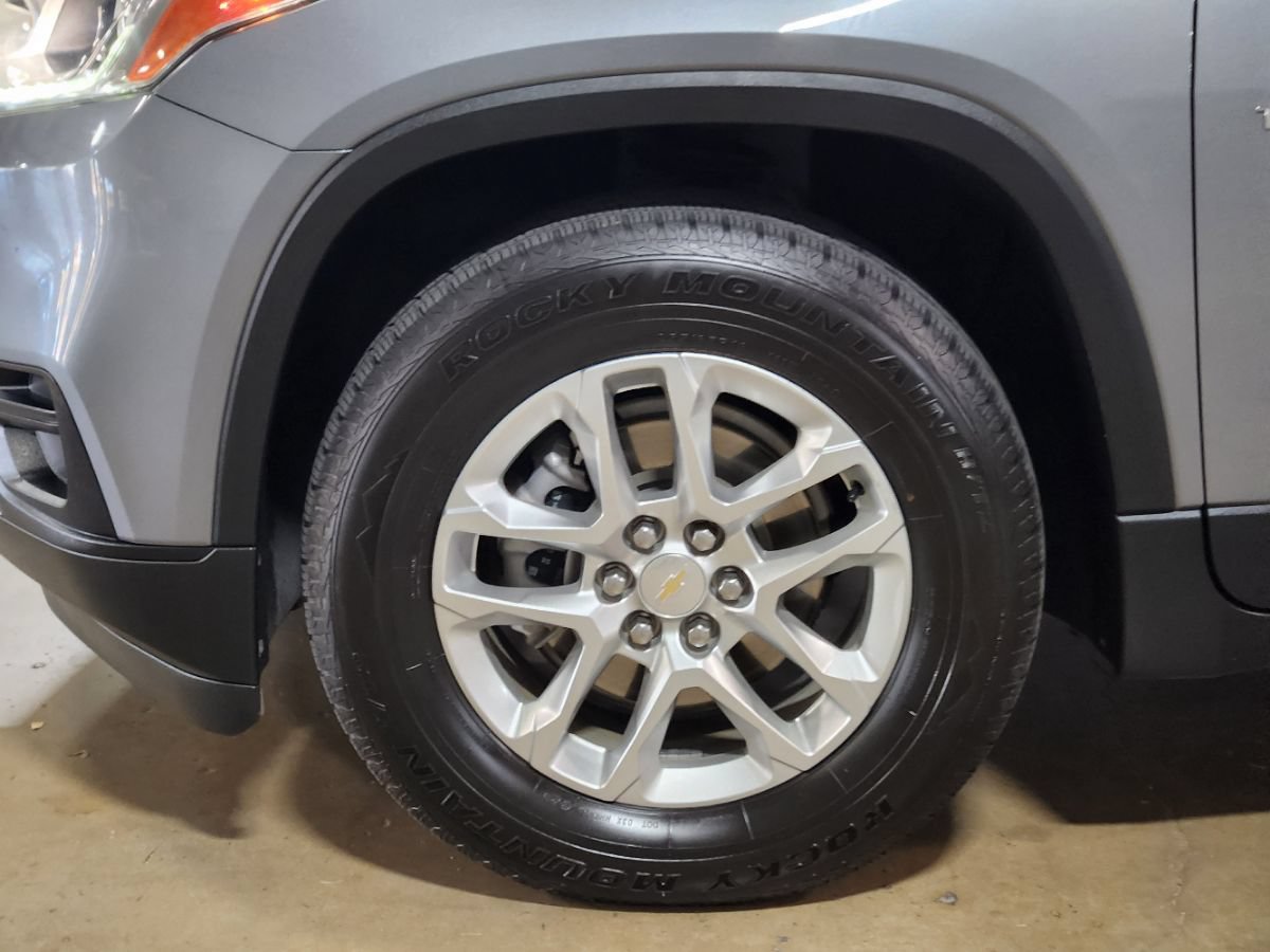 Used 2021 Chevrolet Traverse LS w/ LPO, Floor Liner Package FWD image 15
