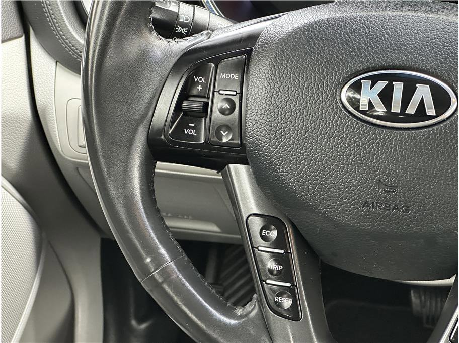 Used 2013 Kia Optima EX image 22