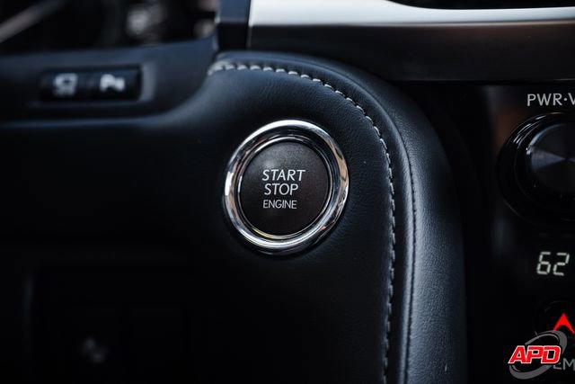 Used 2018 Lexus LX 570 4WD image 19