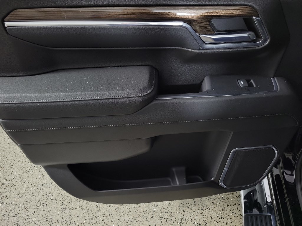 Used 2024 Chevrolet Silverado 1500 LT RWD image 16