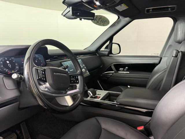 Used 2024 Land Rover Range Rover Long Wheelbase SE AWD/4WD image 16
