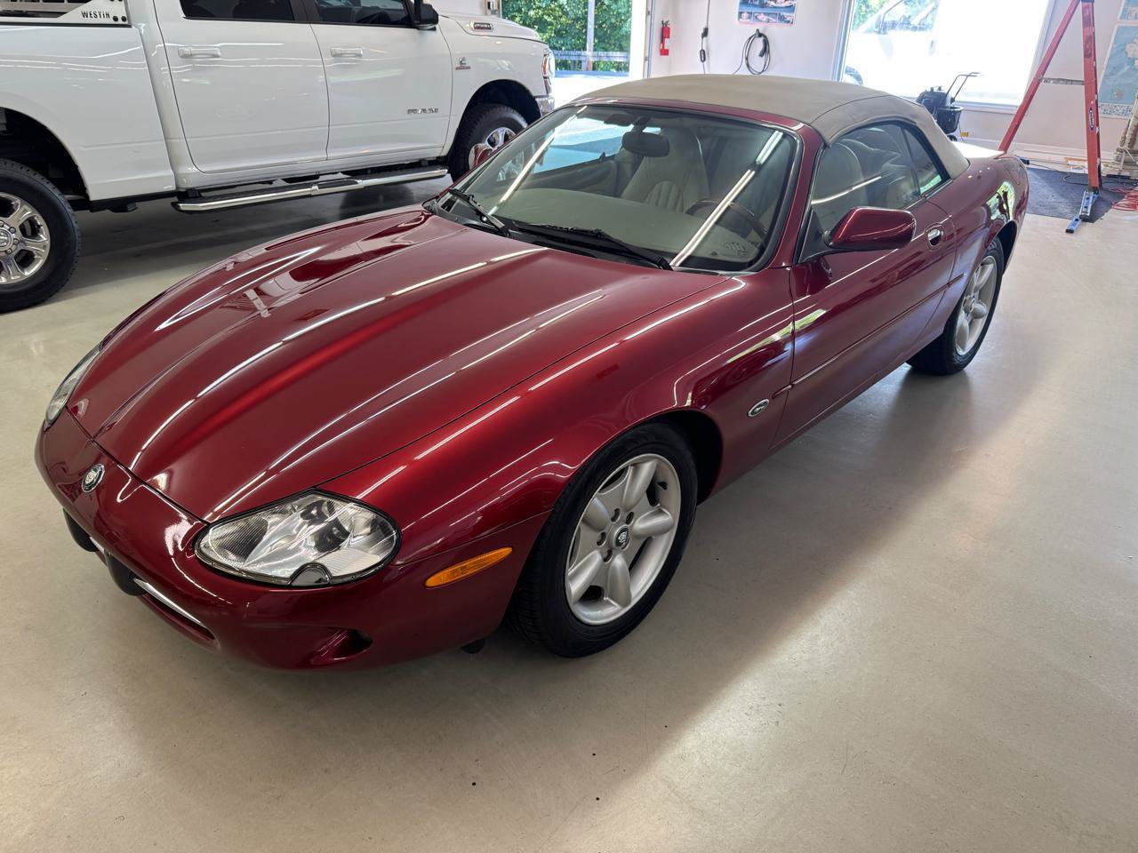 Used 1997 Jaguar XK8 Convertible RWD image 4