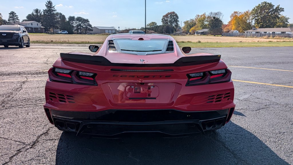 Used 2024 Chevrolet Corvette E-Ray w/ ZER Performance Package AWD/4WD image 6