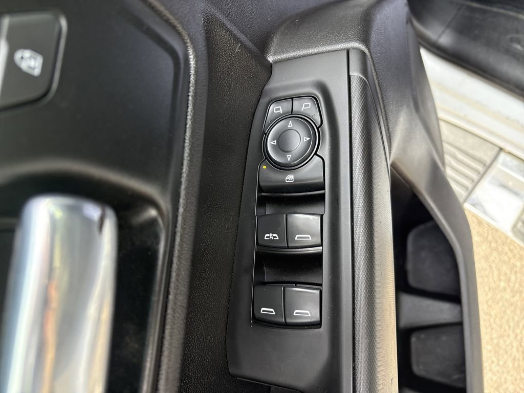 Used 2020 Chevrolet Silverado 1500 Custom w/ Custom Value Package image 10