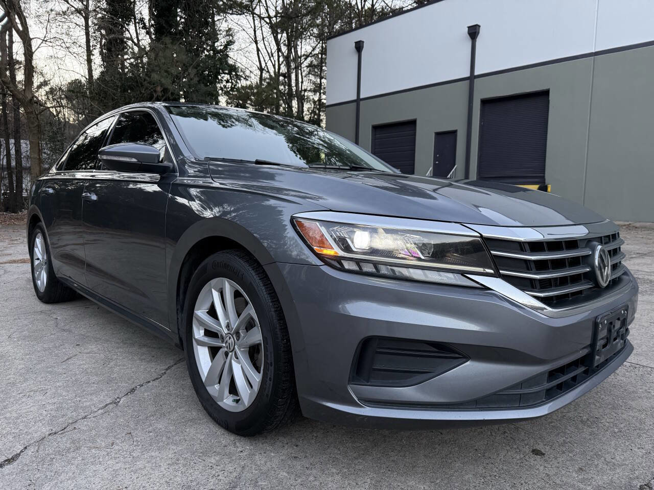 Used 2020 Volkswagen Passat 2.0T SE image 9