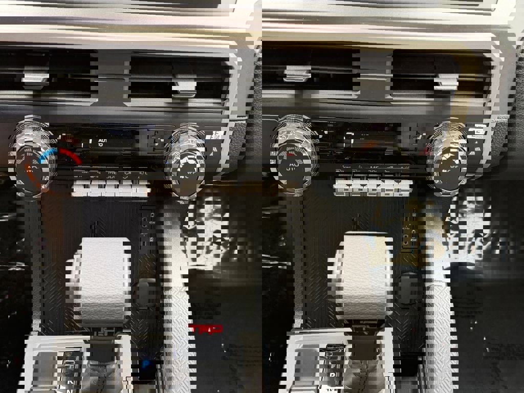 Certified 2025 Toyota Tacoma TRD Sport image 26