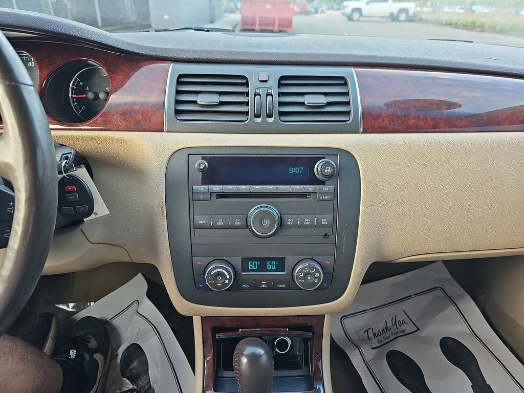 Used 2007 Buick Lucerne CXL w/ Luxury Package image 23