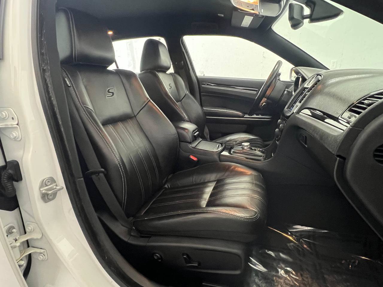 Used 2021 Chrysler 300 S RWD image 12