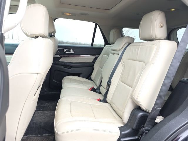 Used 2016 Ford Explorer Platinum AWD/4WD image 18