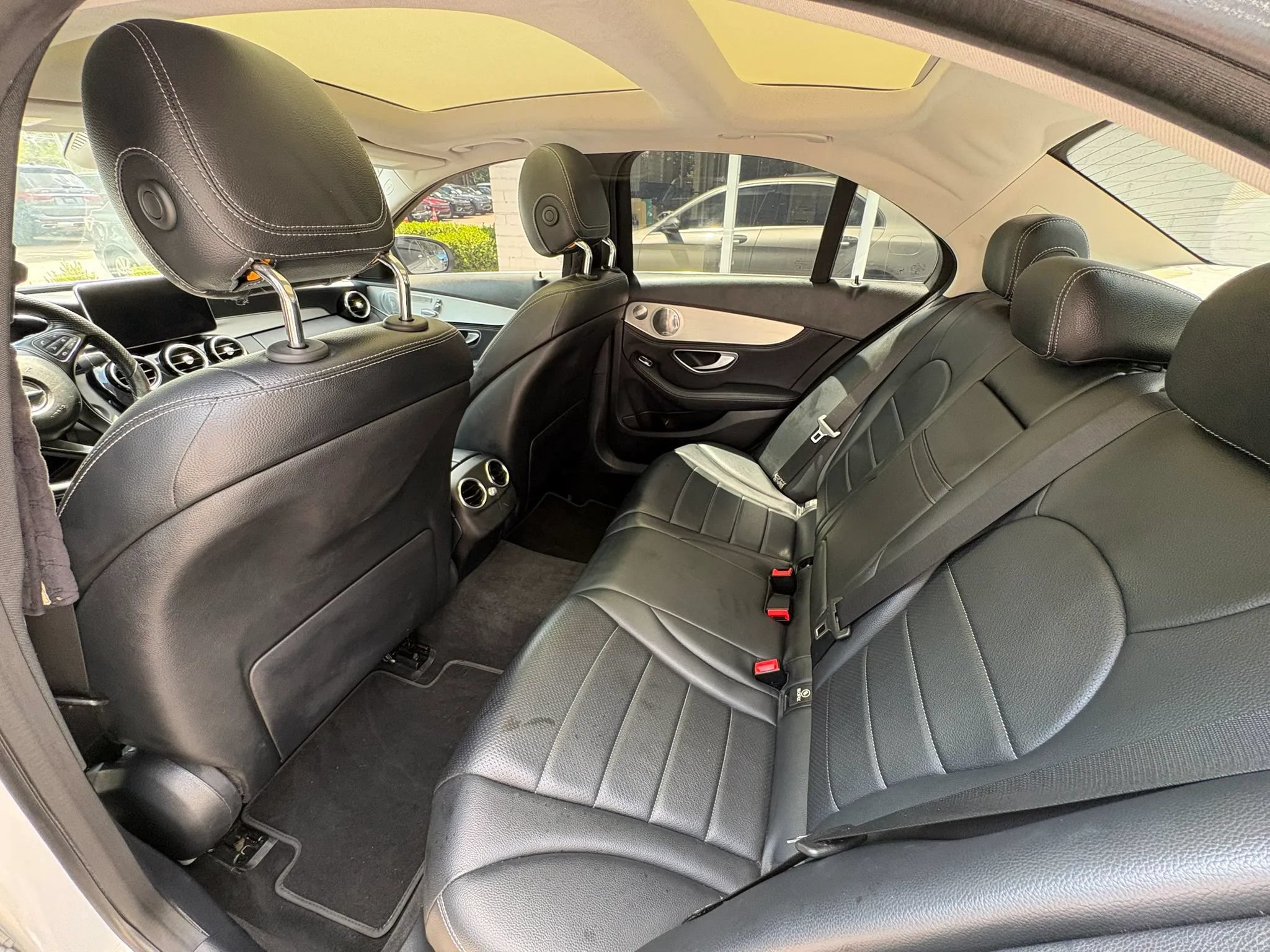 Used 2016 Mercedes-Benz C 300 4MATIC Sedan image 22