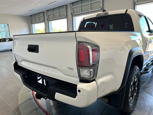 Certified 2020 Toyota Tacoma TRD Off-Road w/ Technology Package AWD/4WD image 6
