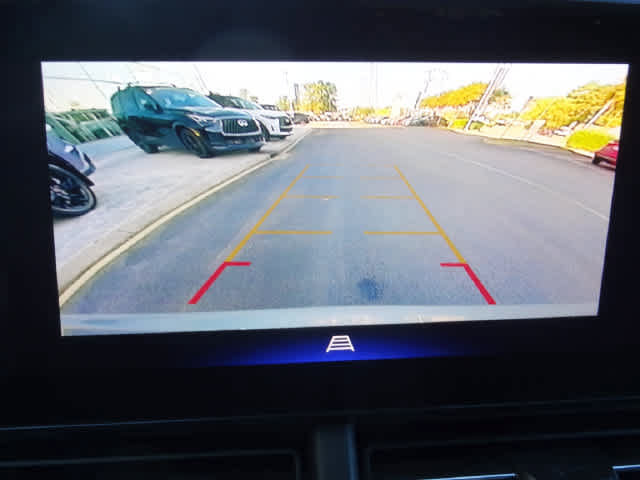 Used 2024 Chevrolet Trax LT FWD image 25