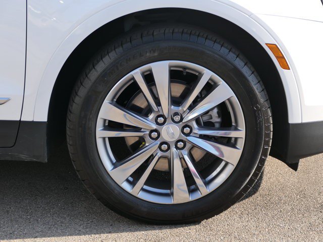 Certified 2024 Cadillac XT5 Premium Luxury FWD image 9