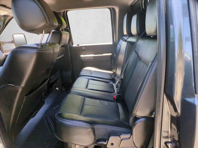 Used 2015 Ford F250 Lariat w/ Lariat Interior Package AWD/4WD image 18