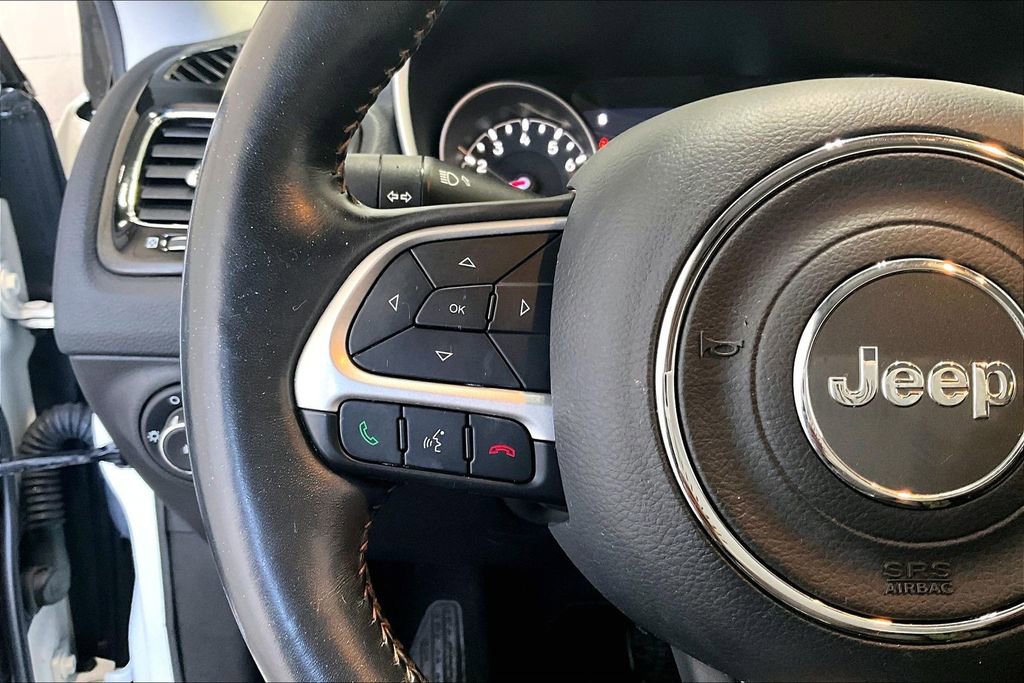 Used 2019 Jeep Compass Limited image 11