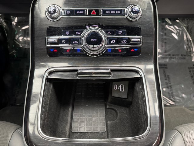 Used 2022 Lincoln Nautilus Reserve image 18
