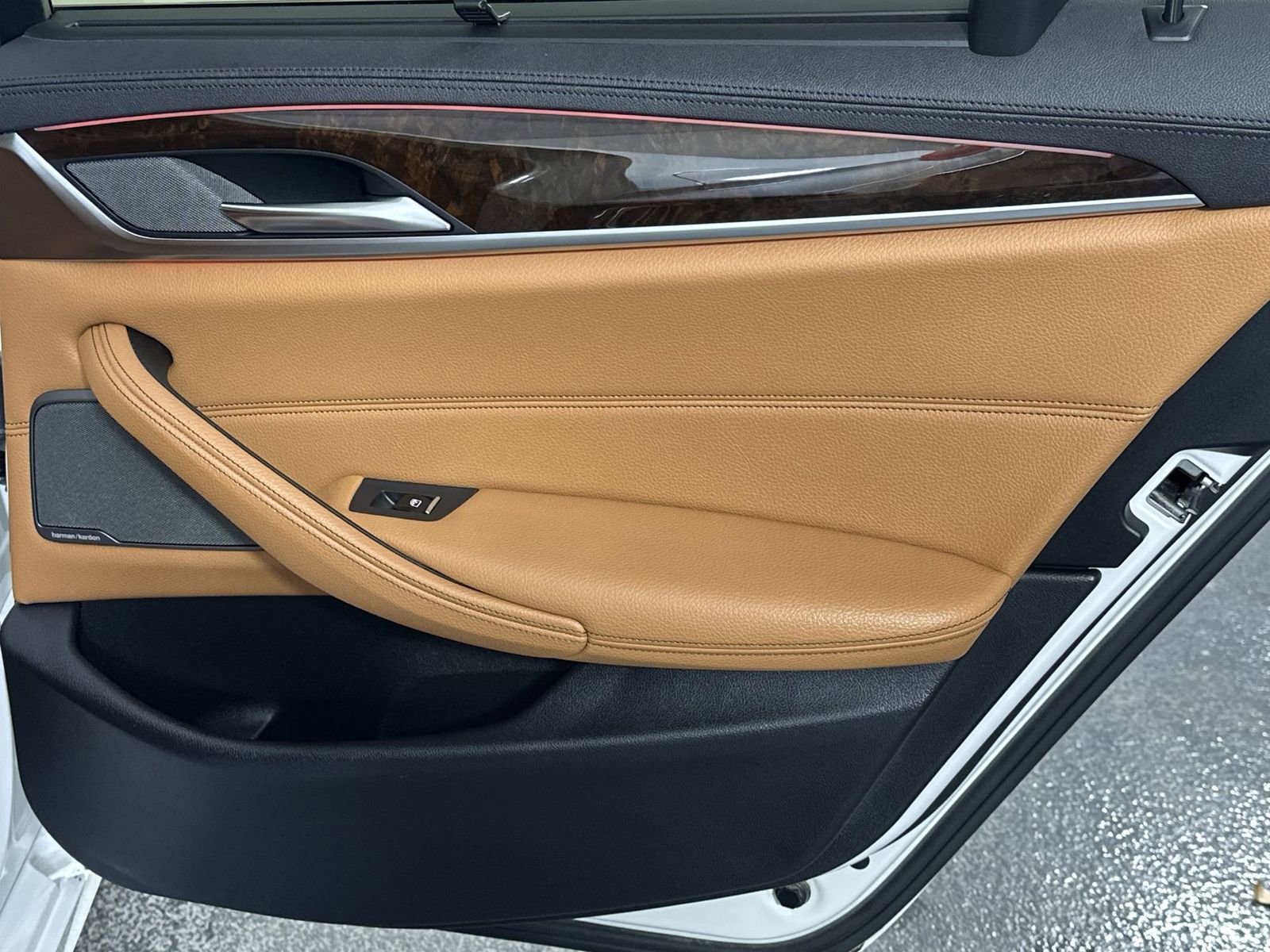 Used 2018 BMW 540i image 36