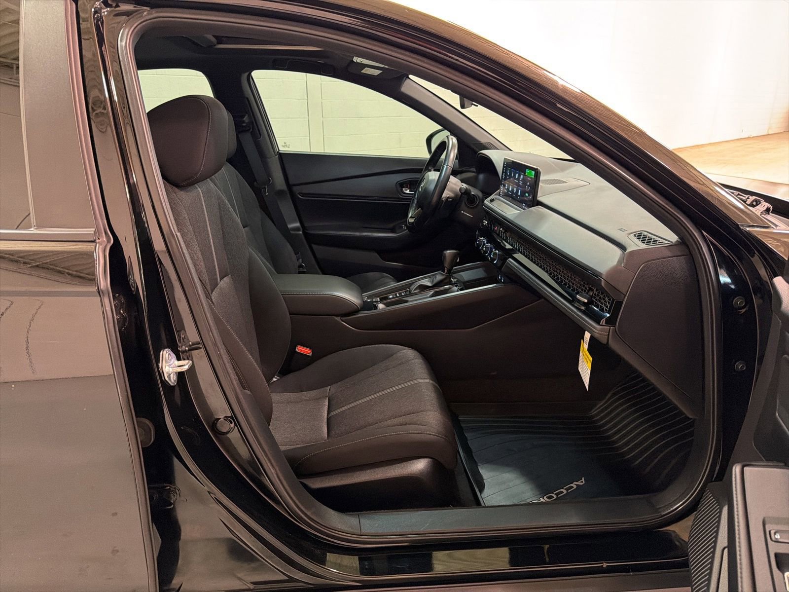 Used 2023 Honda Accord Sport image 14