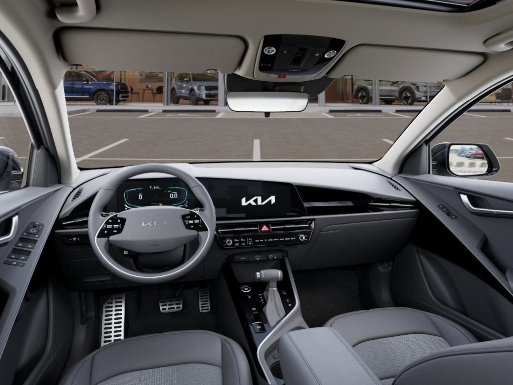 New 2025 Kia Niro EX Touring image 14