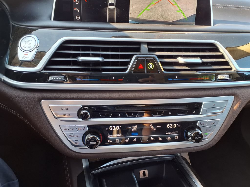 Used 2018 BMW 740i RWD image 30