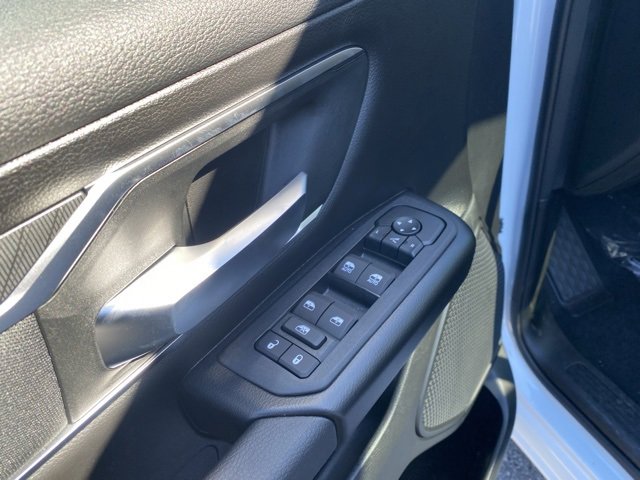 New 2026 RAM 1500 4x4 Crew Cab image 13