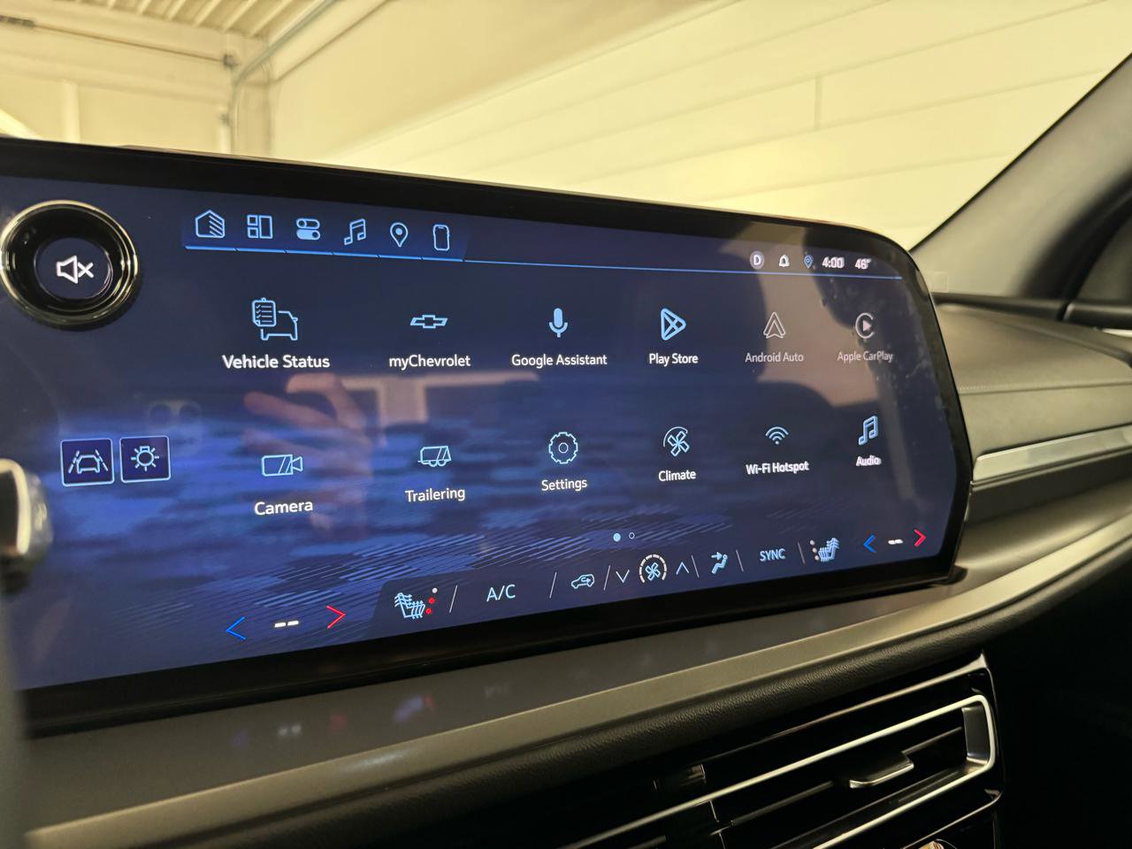 Used 2026 Chevrolet Traverse LT w/ Driver Confidence Package image 22