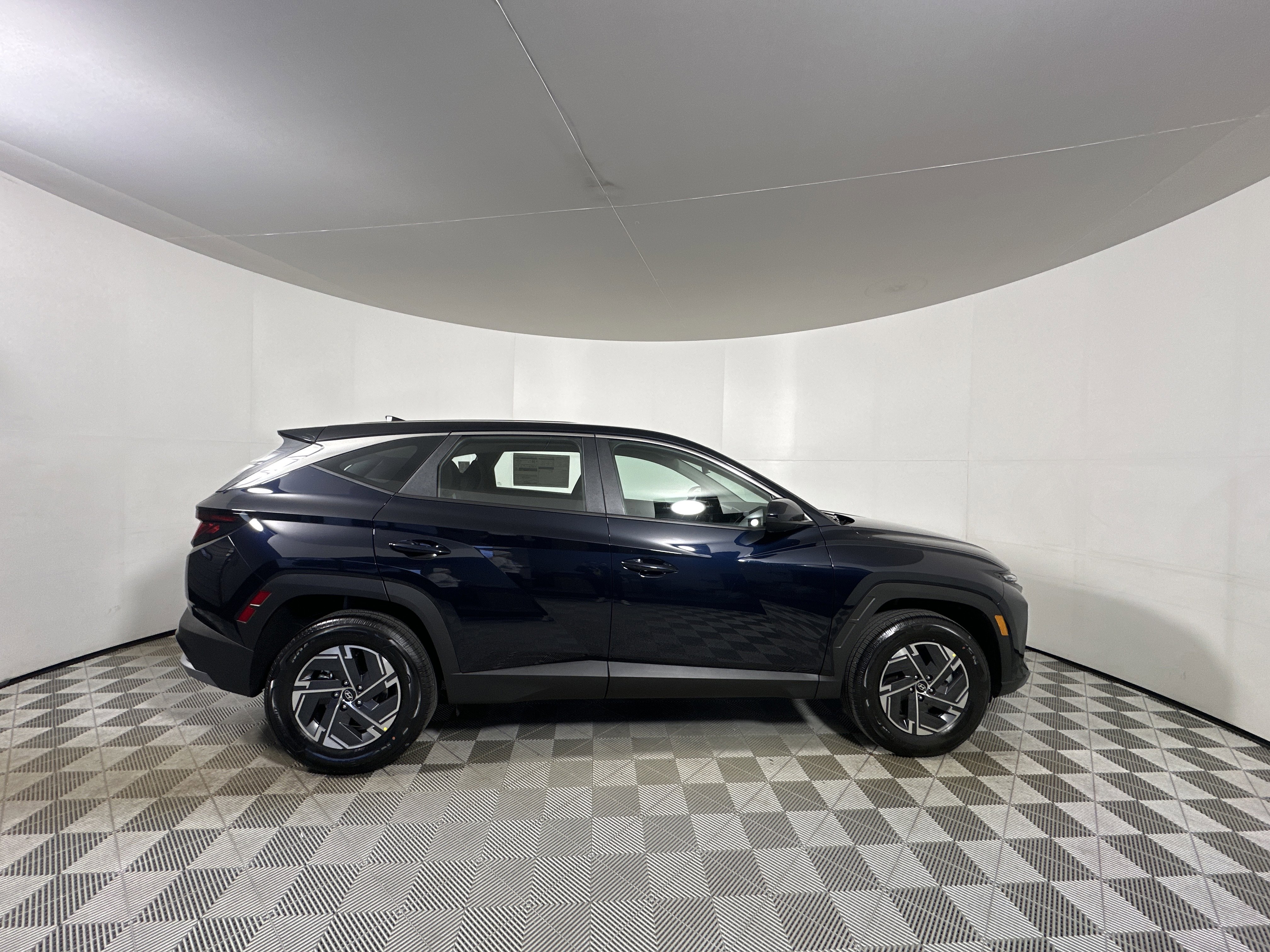 New 2026 Hyundai Tucson Blue SE AWD/4WD image 8