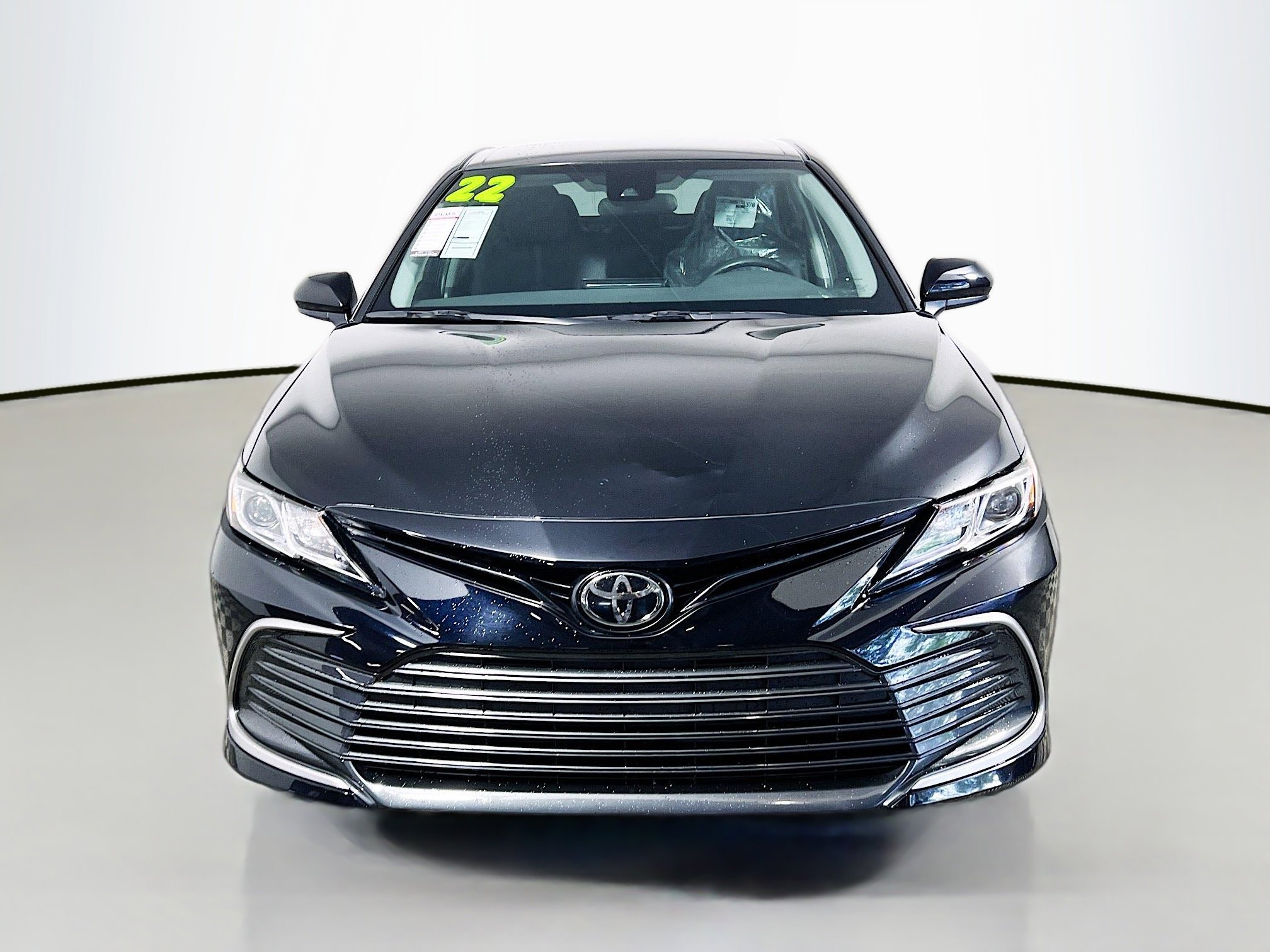 Used 2022 Toyota Camry LE FWD image 11