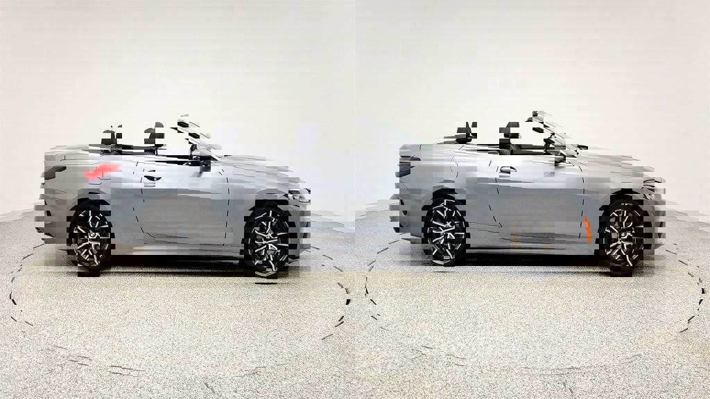 Used 2025 BMW 430i 430i Convertible w/ Premium Pk image 4