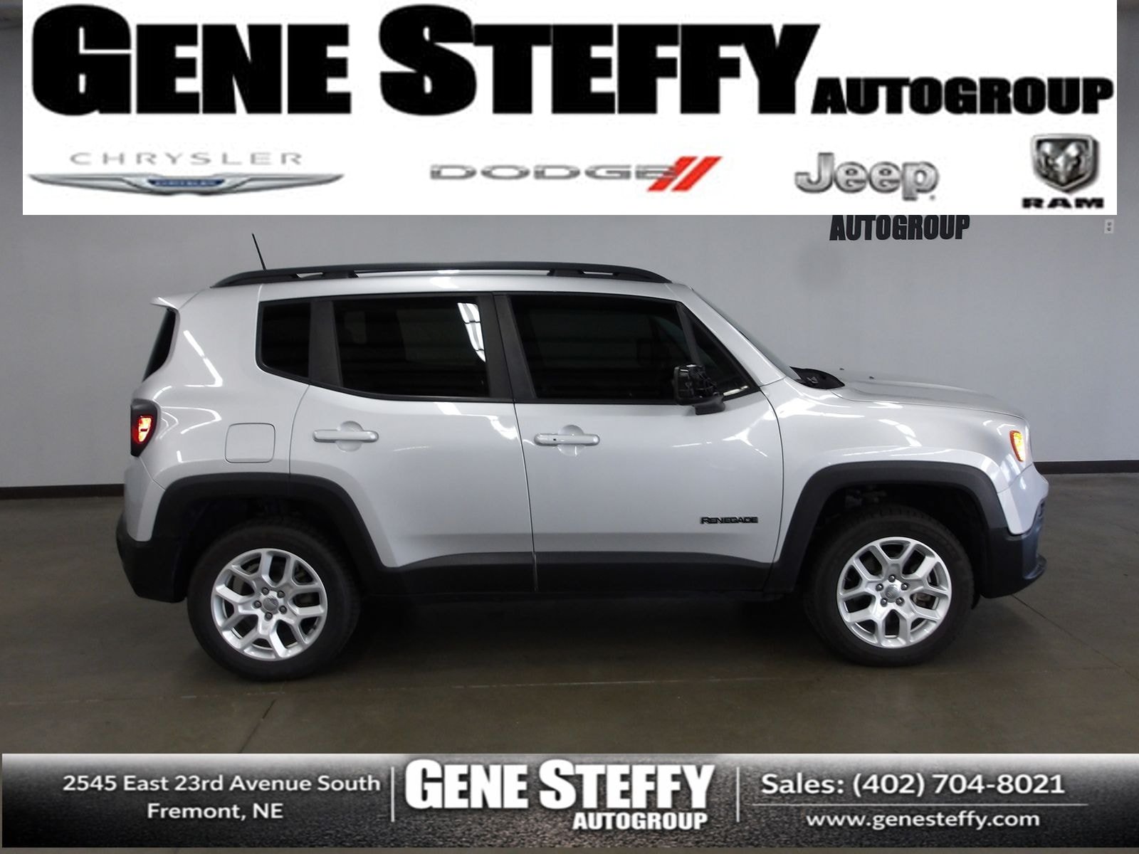 Used 2018 Jeep Renegade Latitude w/ Cold Weather Group AWD/4WD image 1