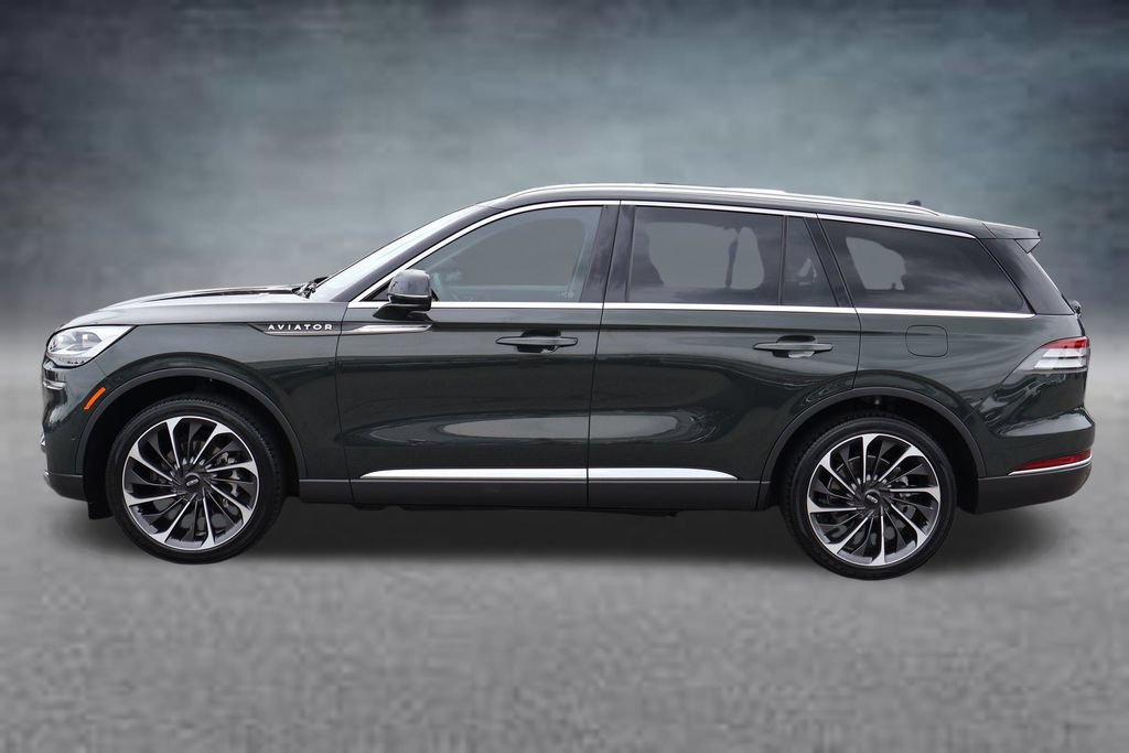 Used 2023 Lincoln Aviator Reserve w/ Equipment Group 201A AWD/4WD image 4