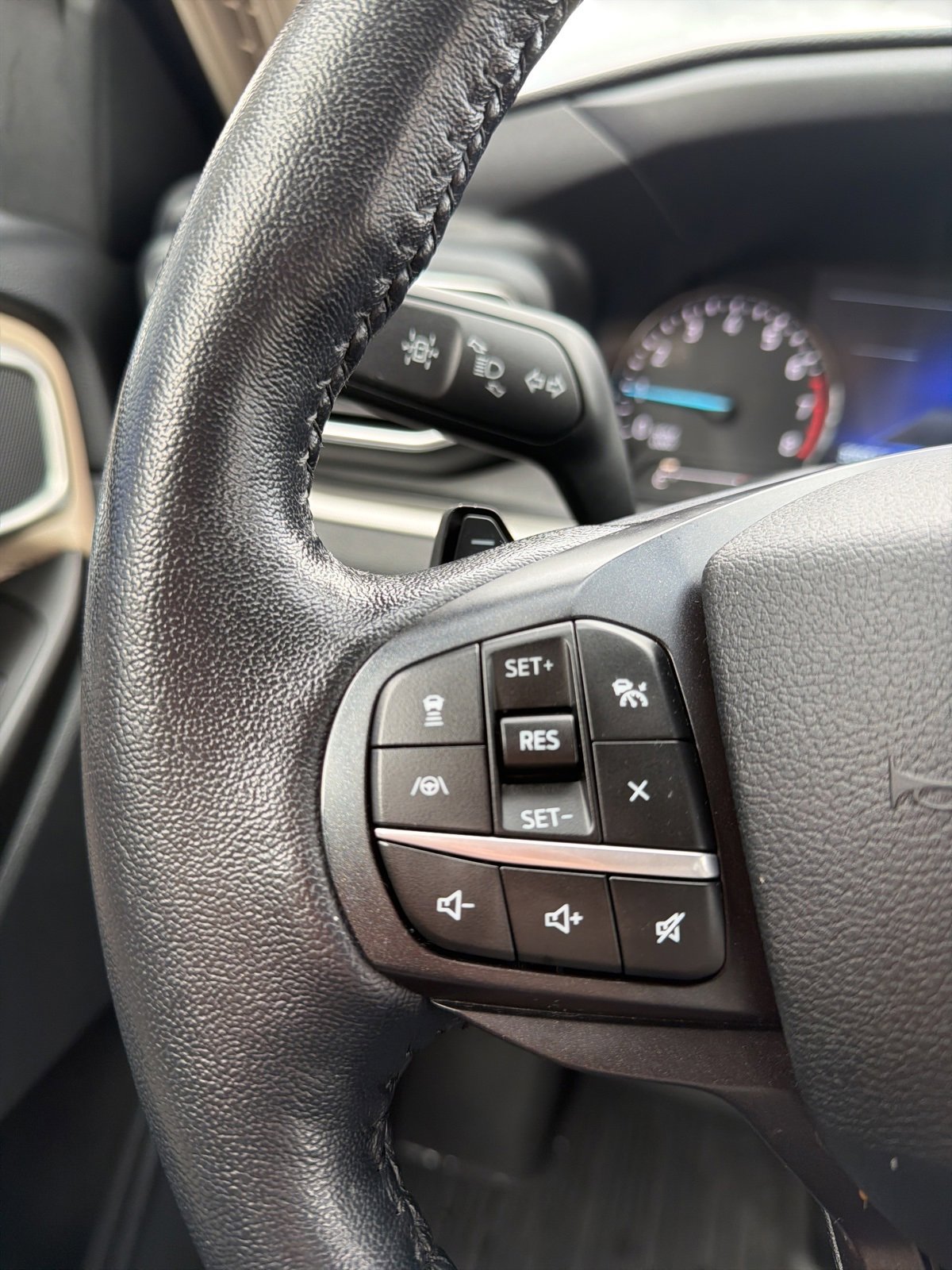 Used 2020 Ford Explorer XLT w/ Equipment Group 202A image 46