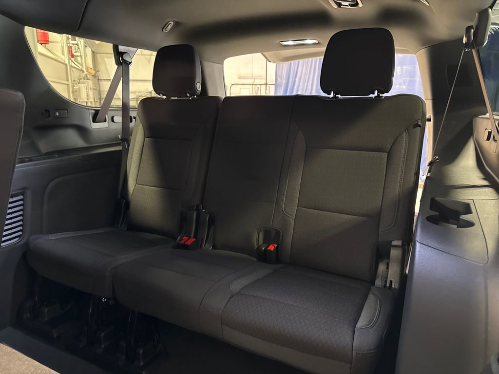 New 2026 Chevrolet Suburban LS w/ Max Trailering Package AWD/4WD image 39