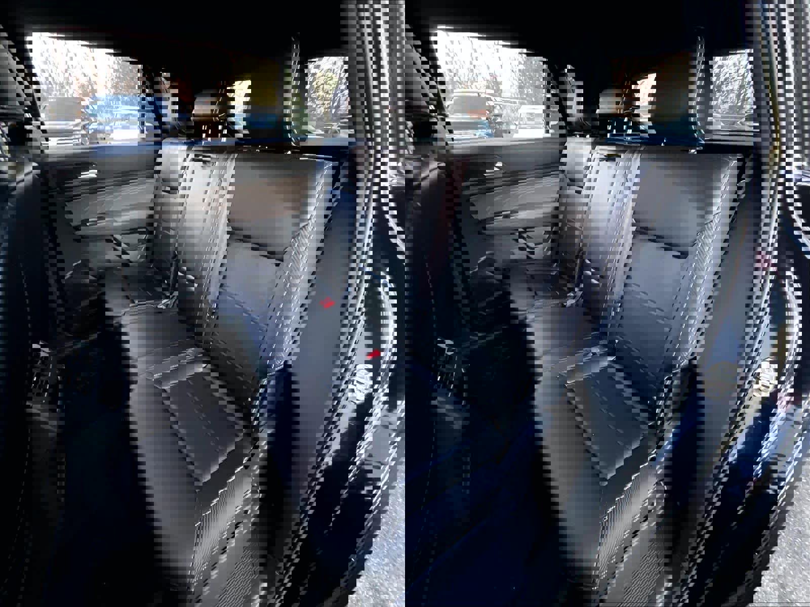 Certified 2022 Volkswagen Atlas Cross Sport SE image 16