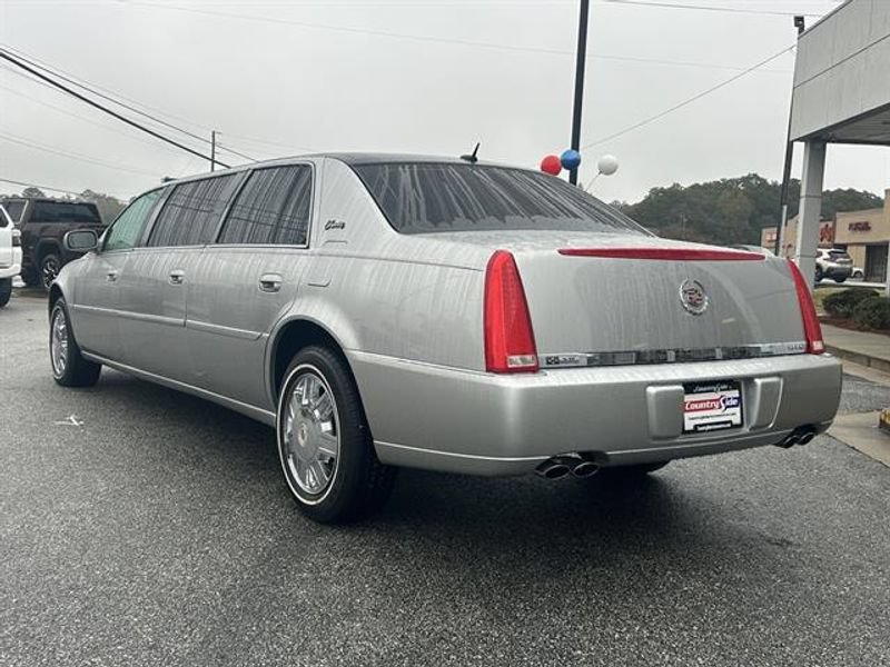 Used 2008 Cadillac DTS Limousine FWD image 7