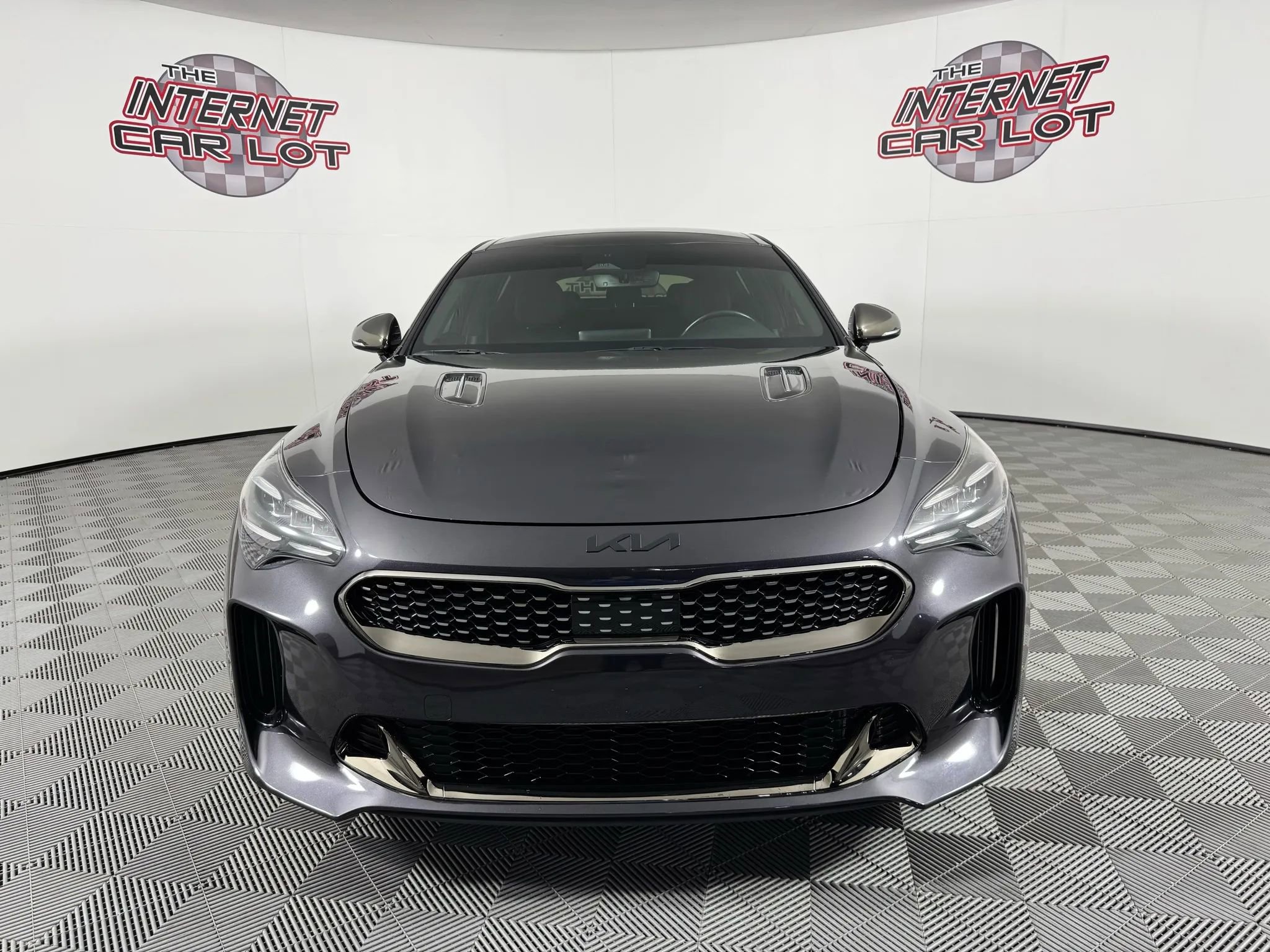 Used 2022 Kia Stinger GT-Line w/ Sun & Sound Package image 2