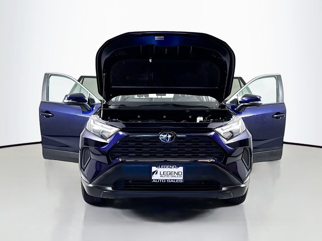 Used 2022 Toyota RAV4 XLE AWD/4WD image 20
