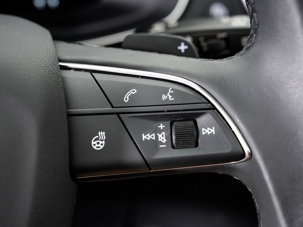 Certified 2025 Audi Q5 2.0T Premium Plus w/ Premium Plus Package image 13