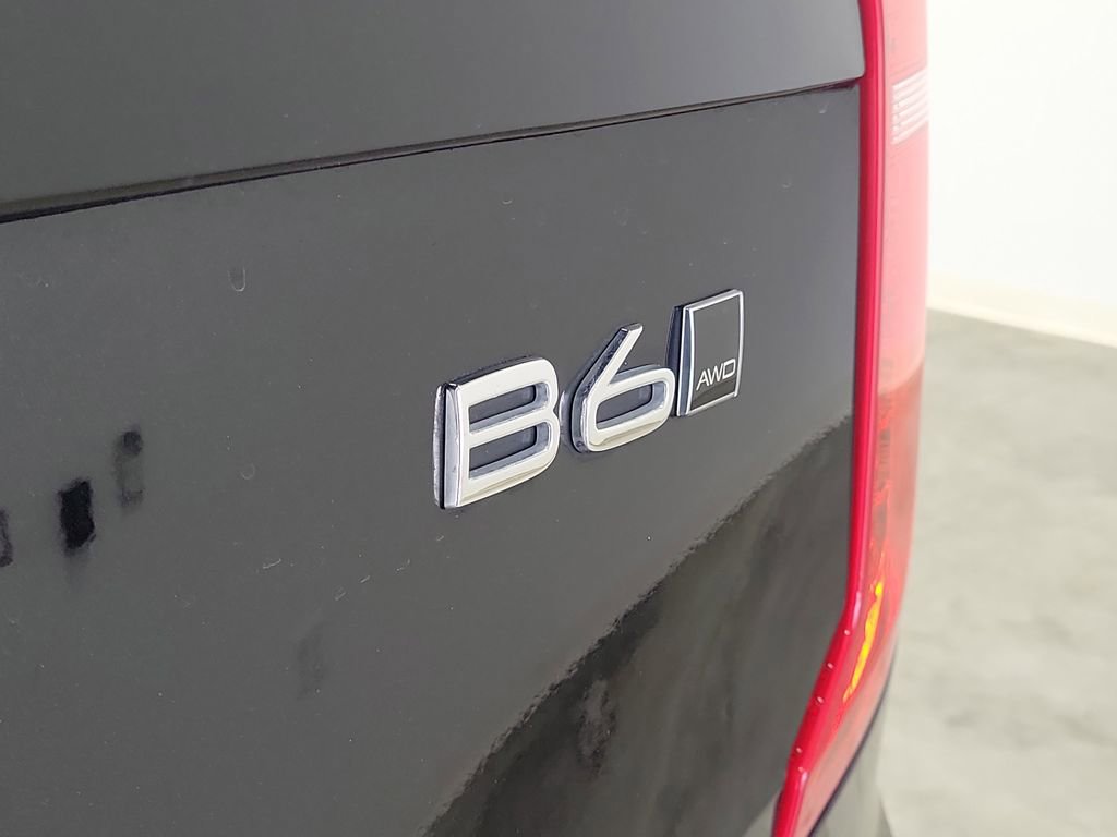 Used 2023 Volvo XC90 B6 Plus w/ Protection Package Premier AWD/4WD image 8