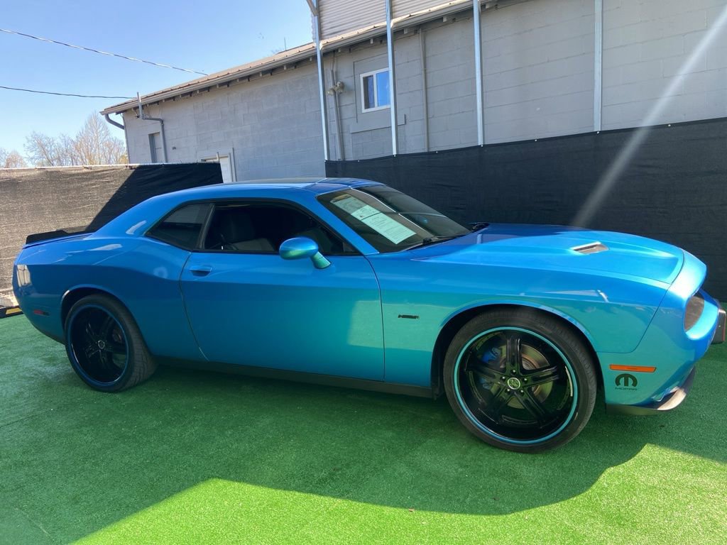 Used 2015 Dodge Challenger R/T w/ Quick Order Package 22B R/T RWD image 3