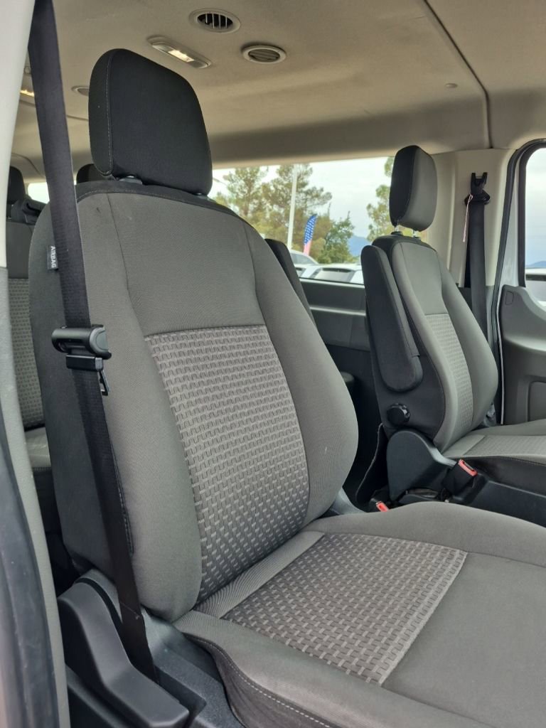 Used 2023 Ford Transit 350 XLT RWD image 18