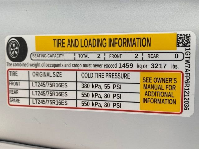 Used 2024 GMC Savana 2500 w/ Driver Convenience Package image 30